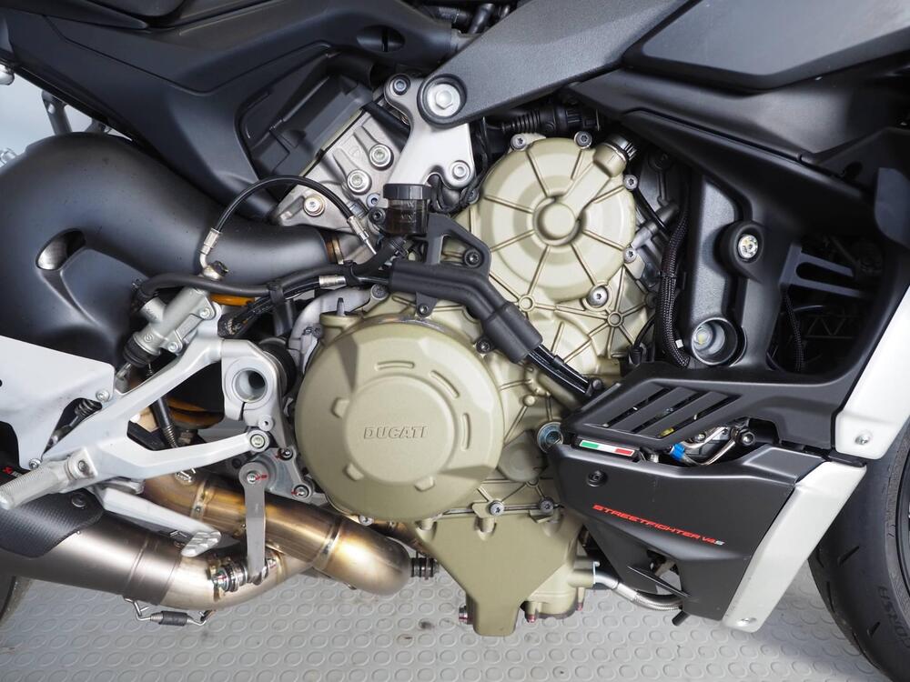 Ducati Streetfighter V4 S (2023 - 24) (2)