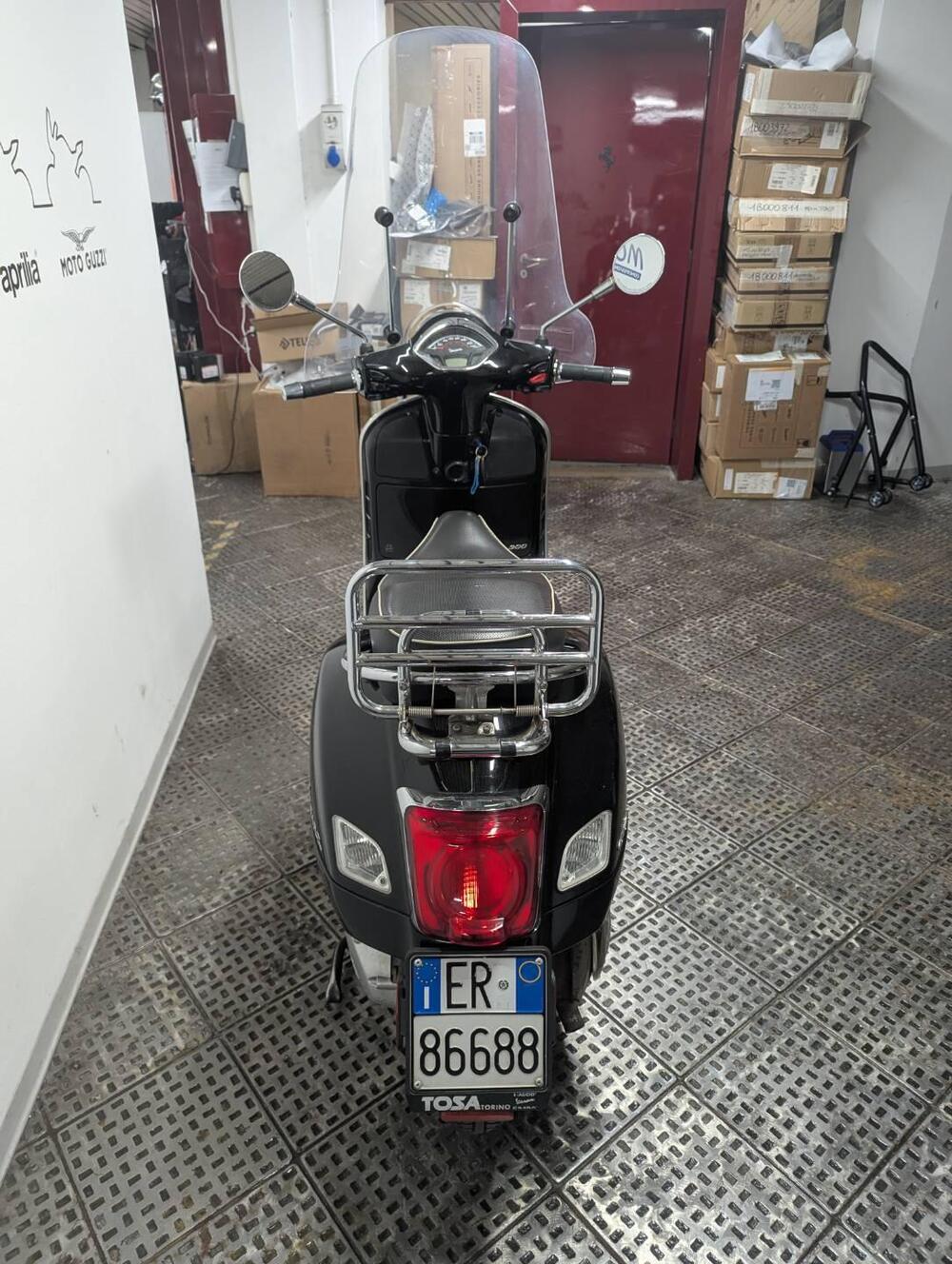 Vespa GTS 300 Super Hpe (2018 - 19) (4)