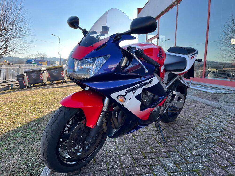 Honda CBR 900 RR Fireblade (2000 - 01) (6)