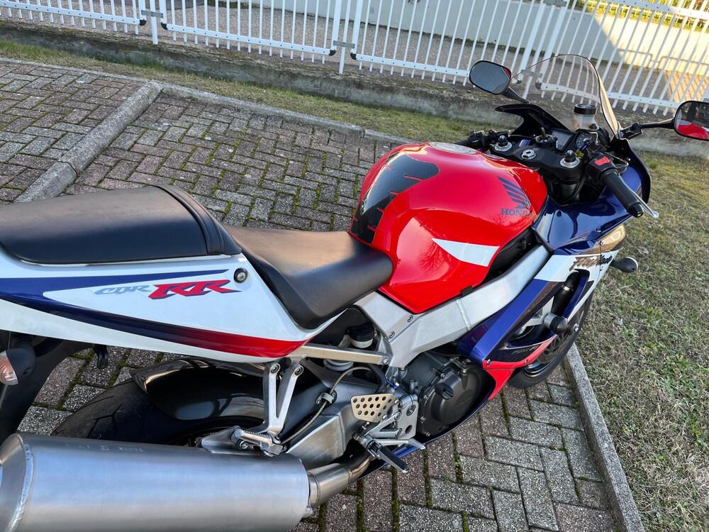 Honda CBR 900 RR Fireblade (2000 - 01) (13)