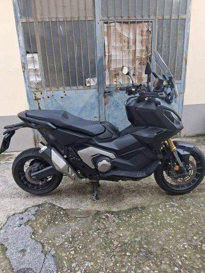 Honda X-ADV 750 DCT Adventure (2021 - 24) usata
