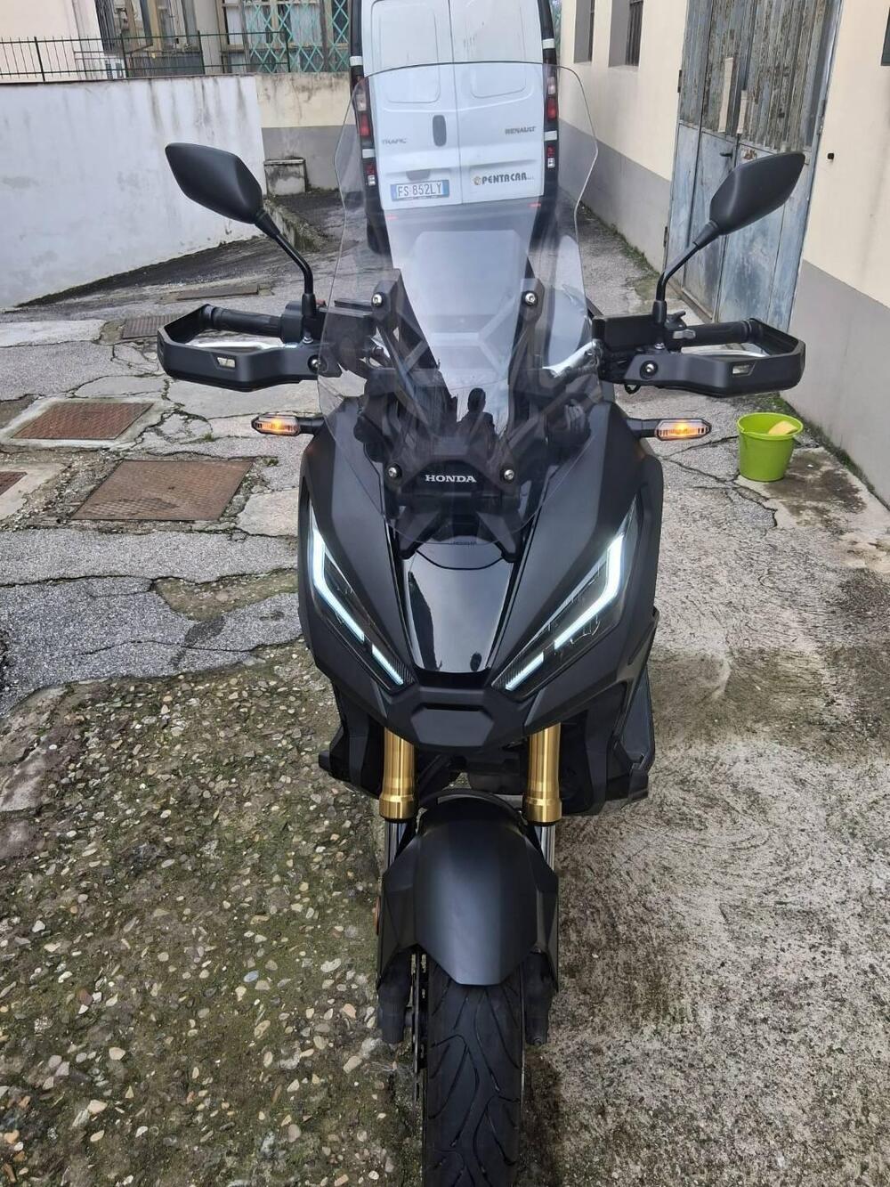 Honda X-ADV 750 DCT Adventure (2021 - 24) (2)