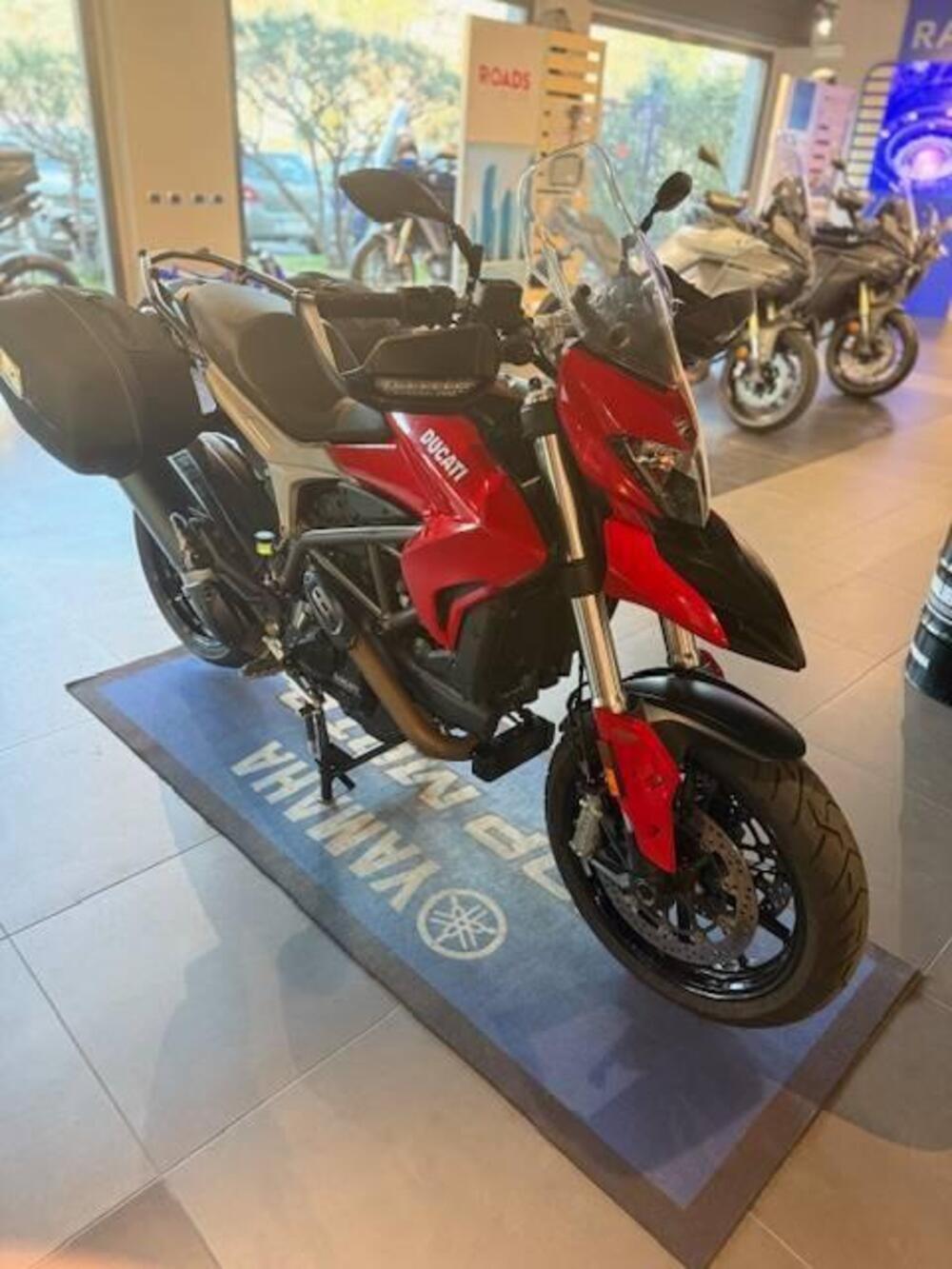 Ducati Hyperstrada 939 (2016 - 18) (4)