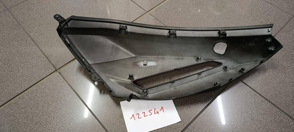 FIANCATA POSTERIORE DX SYM ADX 300 (3)