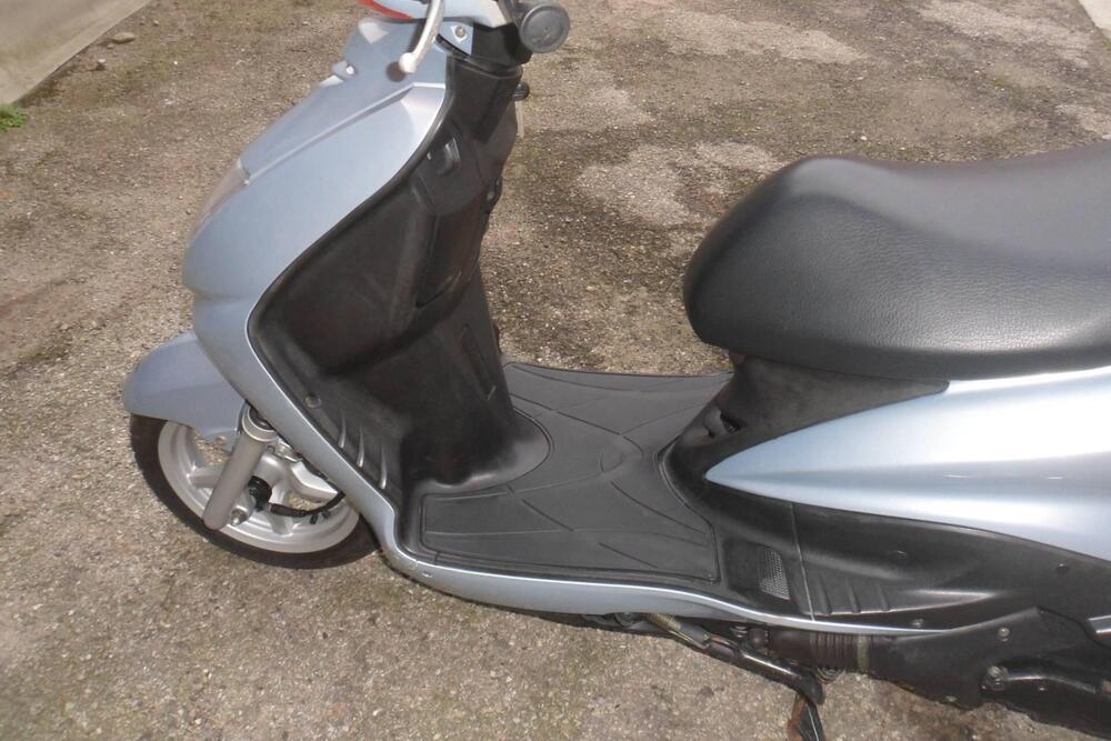 Yamaha Cygnus X 125 (2004 - 05) (6)
