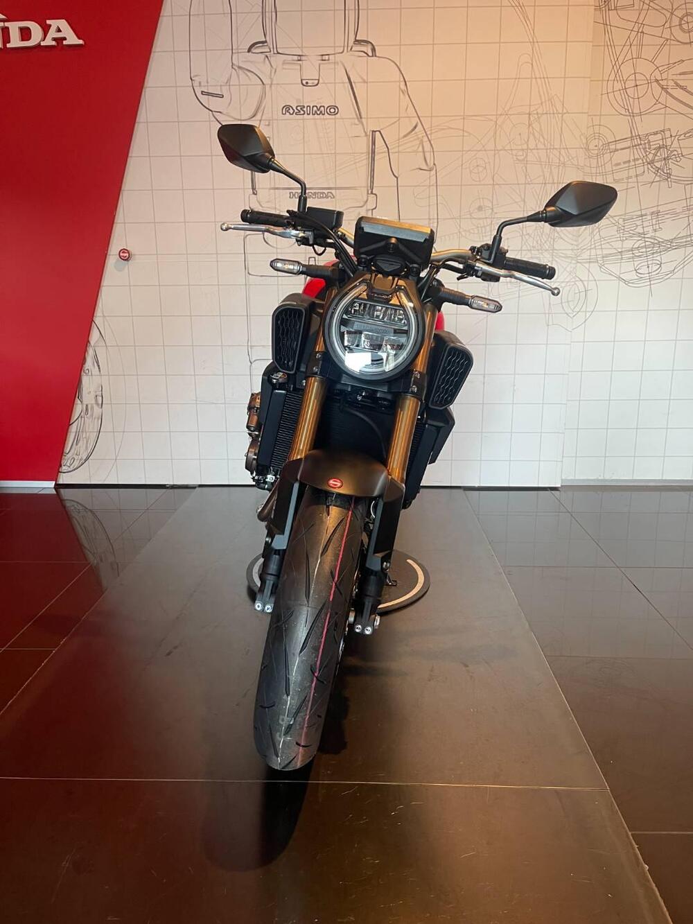 Honda CB 650 R E-Clutch (2024 - 26) (3)