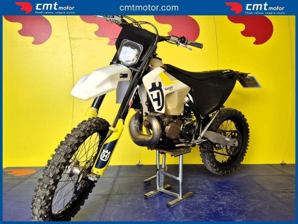 Husqvarna TE 300i (2019) (2)