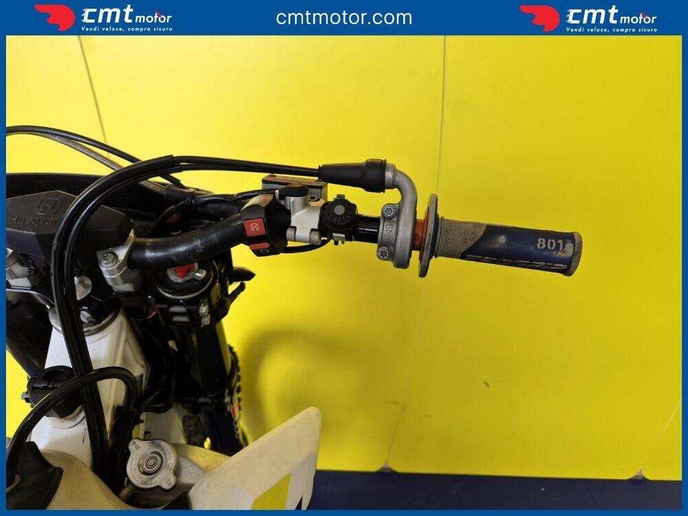 Husqvarna TE 300i (2019) (12)