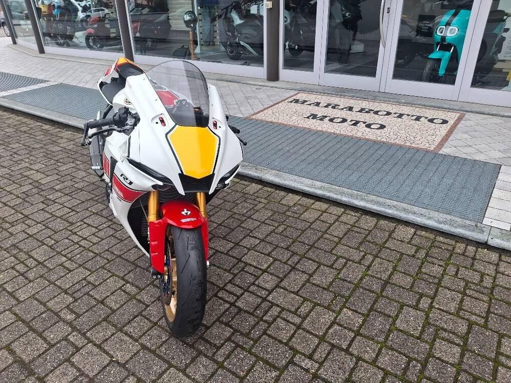 Yamaha YZF R1 World GP 60th Anniversary (2022 - 23) (2)