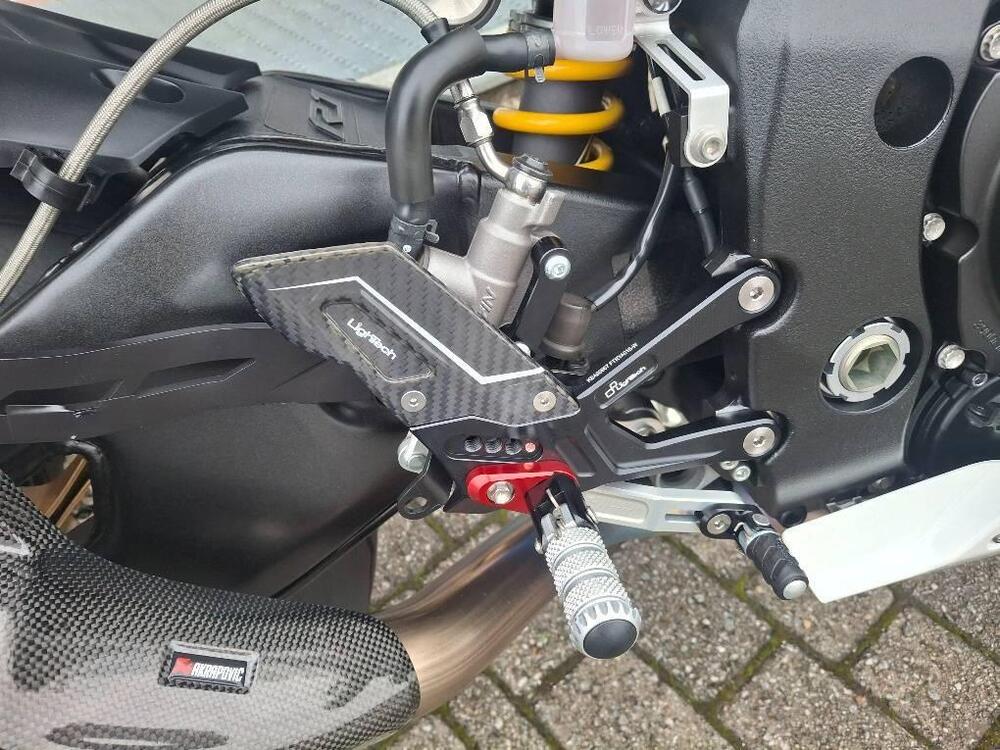 Yamaha YZF R1 World GP 60th Anniversary (2022 - 23) (9)