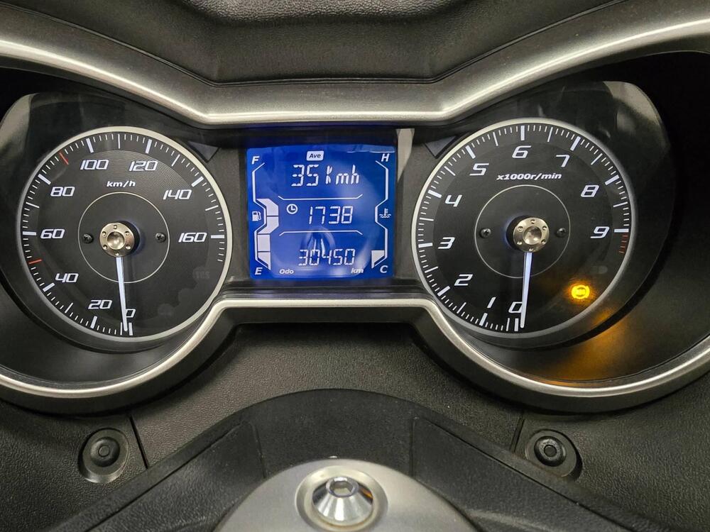 Yamaha X-Max 300 ABS (2017 - 20) (5)