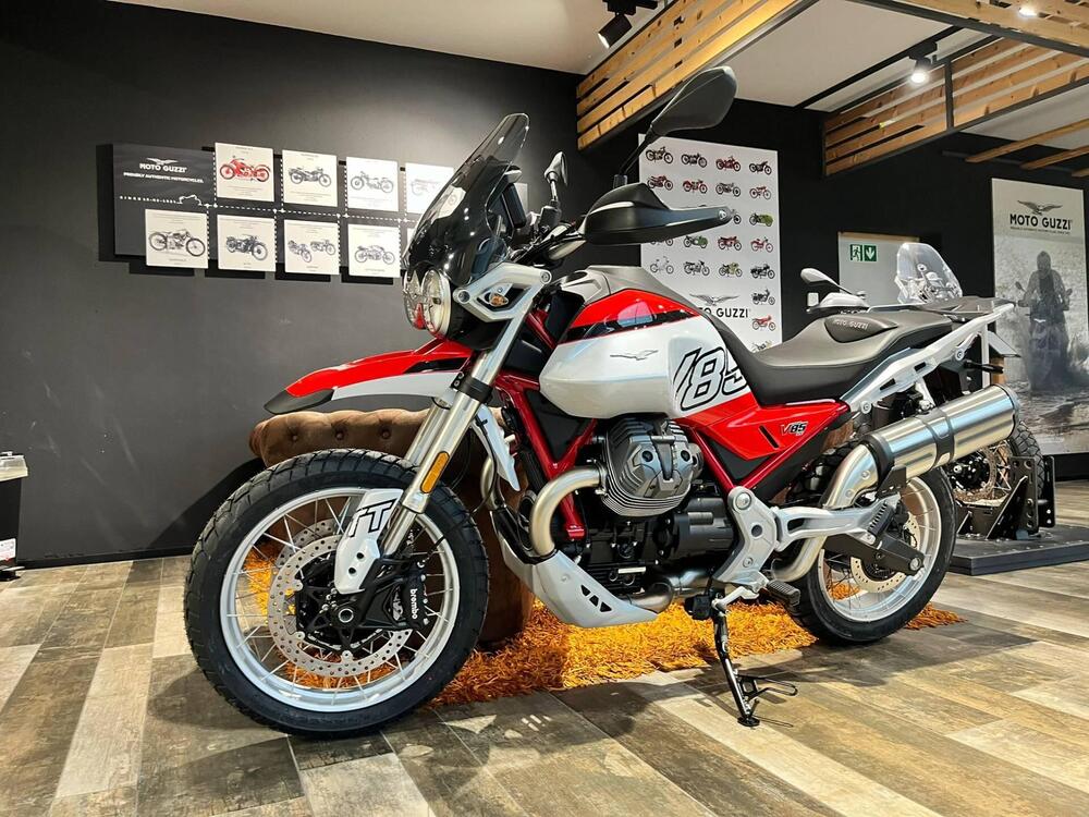 Moto Guzzi V85 TT (2024 - 26) (3)