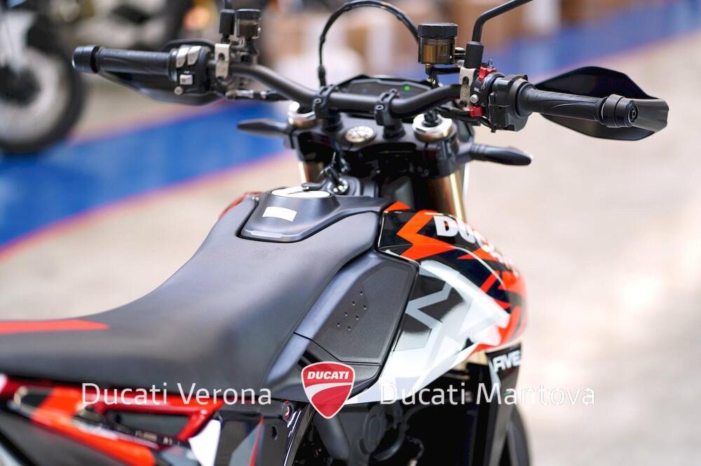 Ducati Hypermotard 698 Mono RVE (2024 - 26) (17)