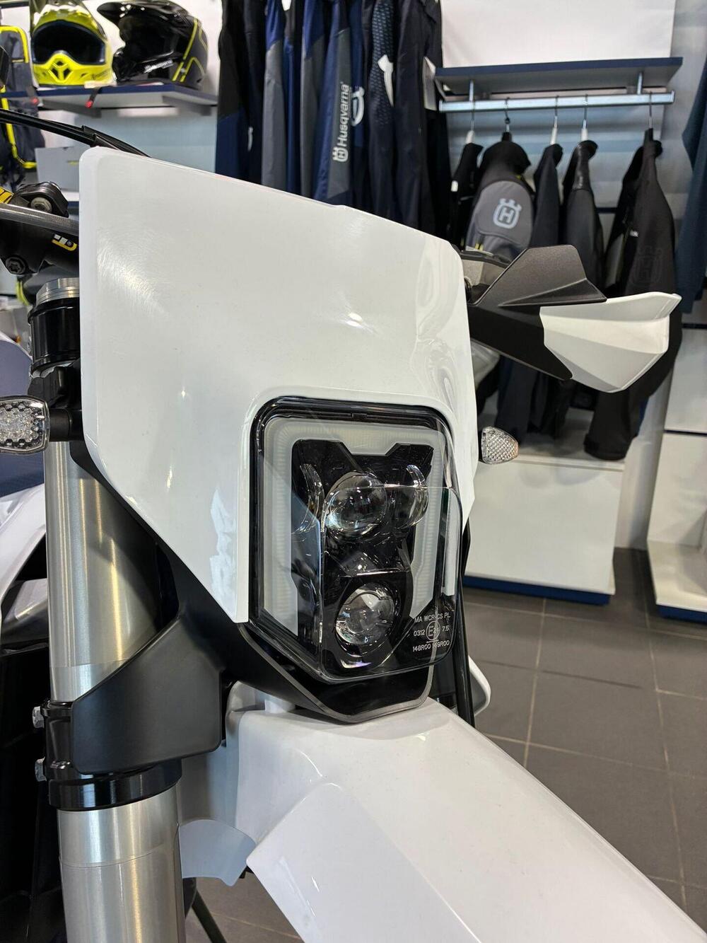 Husqvarna FS 450 (2026) (6)