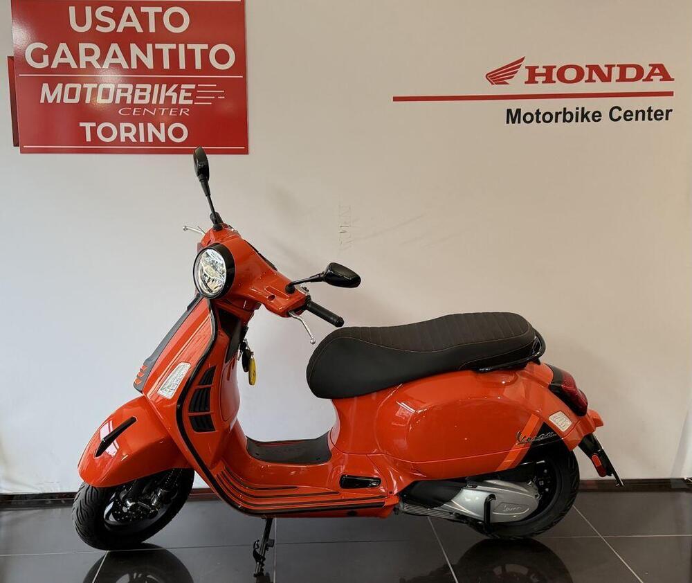 Vespa GTS 300 Super Sport (2023 - 24) (2)