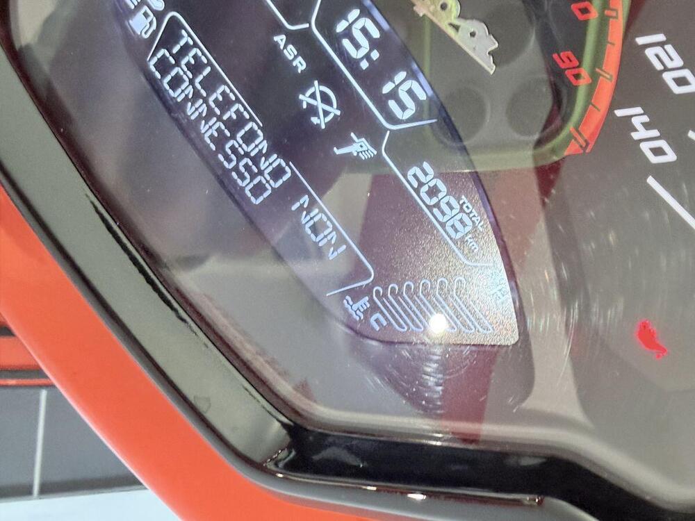 Vespa GTS 300 Super Sport (2023 - 24) (3)