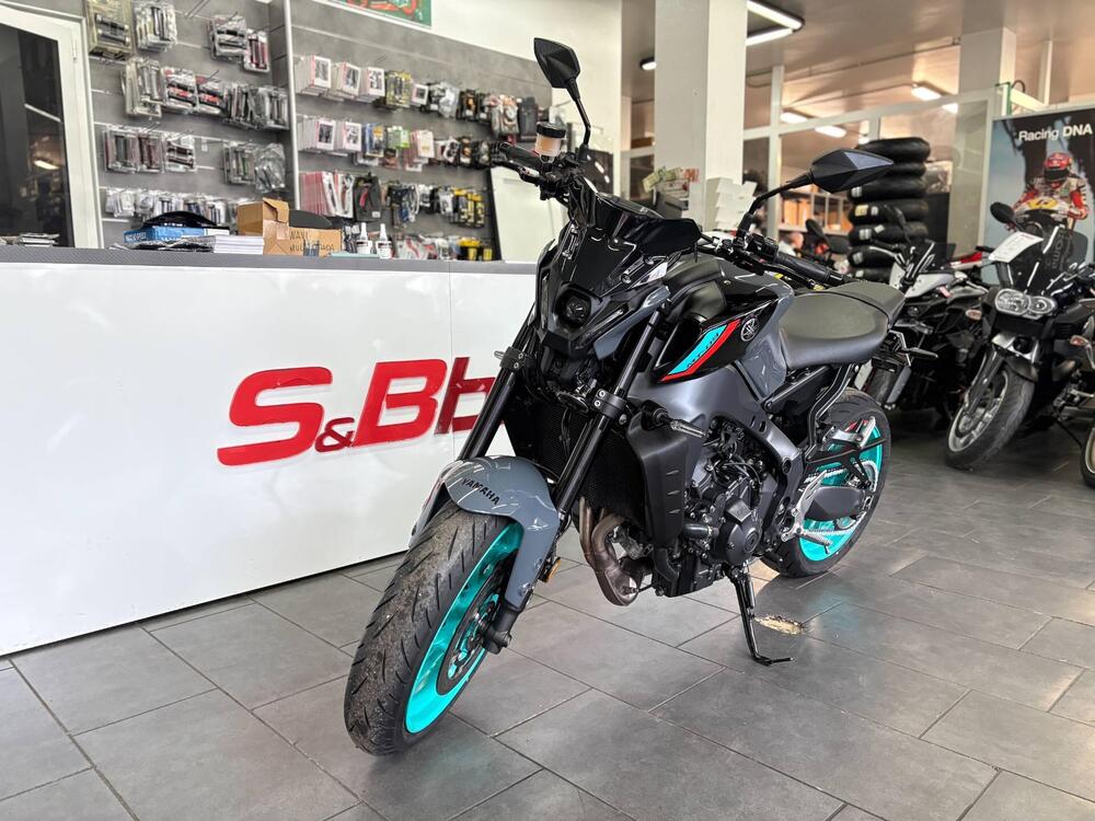 Yamaha MT-09 (2021 - 23) (2)