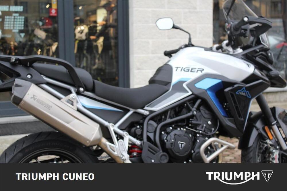 Triumph Tiger 900 Alpine Special Edition (2026) (3)