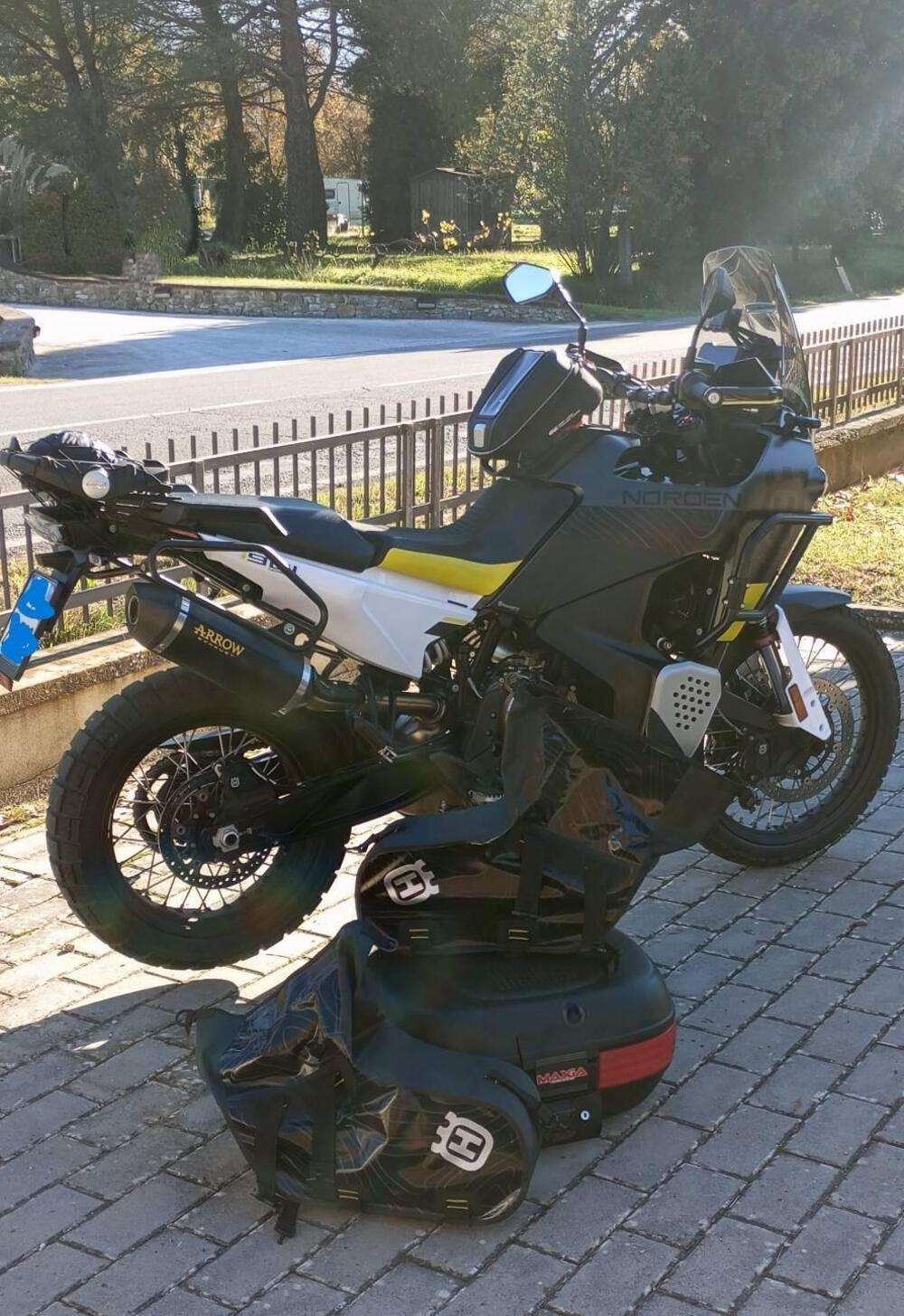 Husqvarna Norden 901 (2022 - 26) (3)