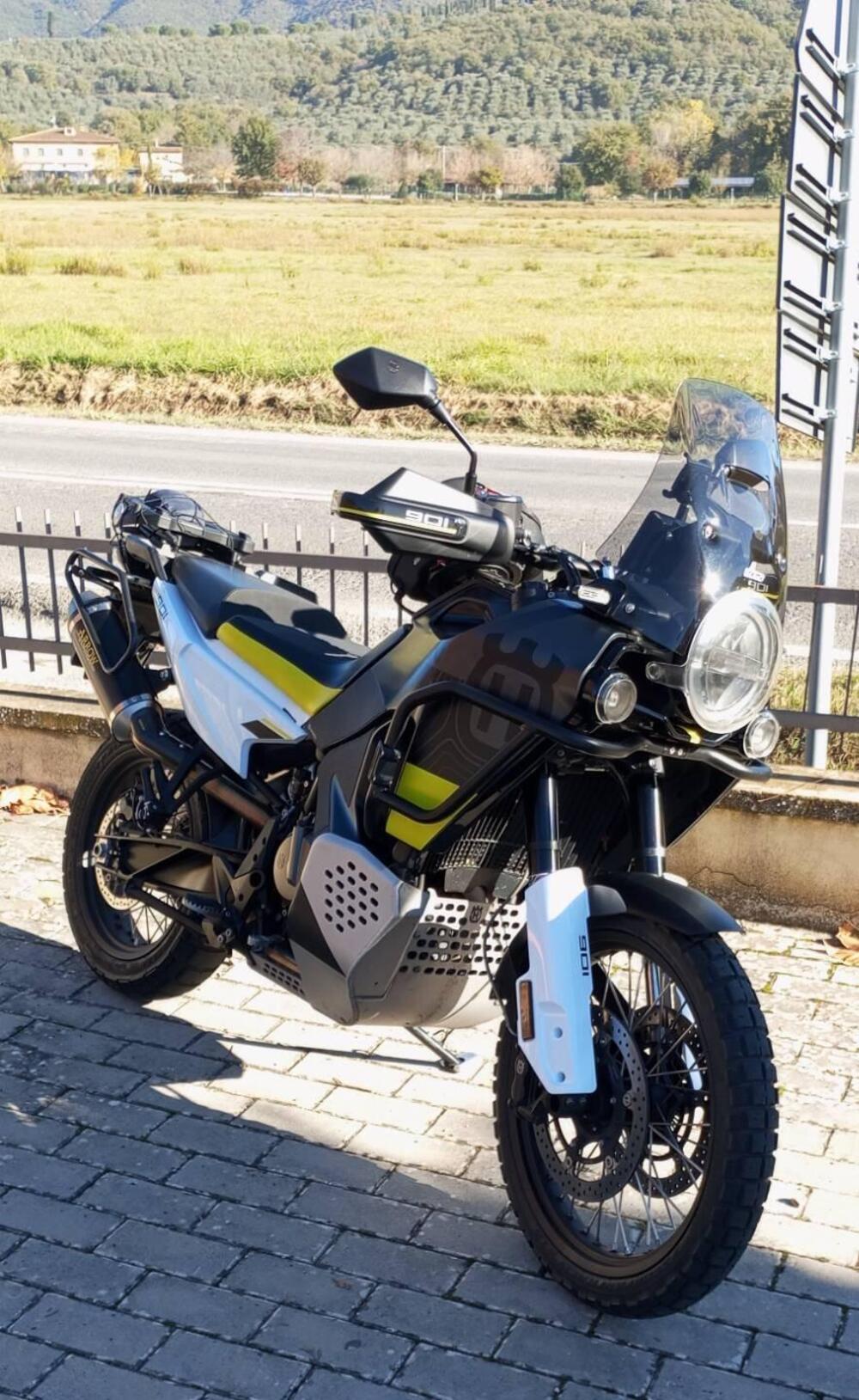 Husqvarna Norden 901 (2022 - 26) (5)