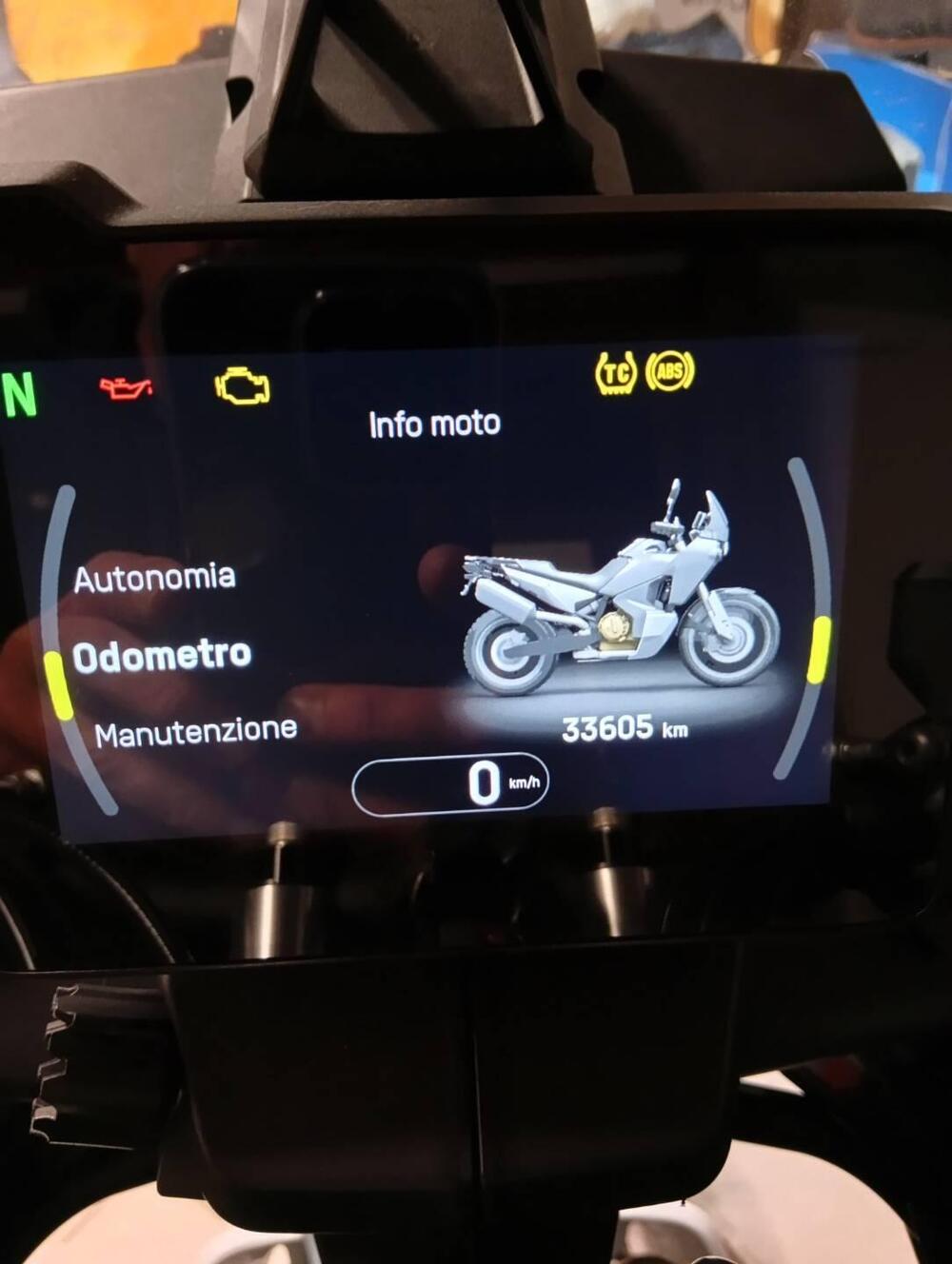 Husqvarna Norden 901 (2022 - 26) (8)
