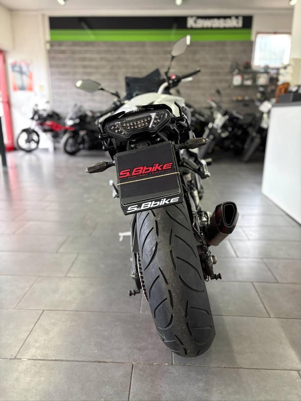 Yamaha MT-10 (2017 - 20) (4)