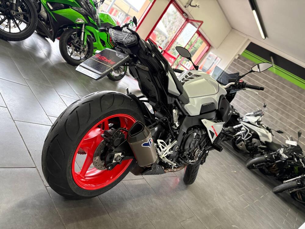 Yamaha MT-10 (2017 - 20) (5)