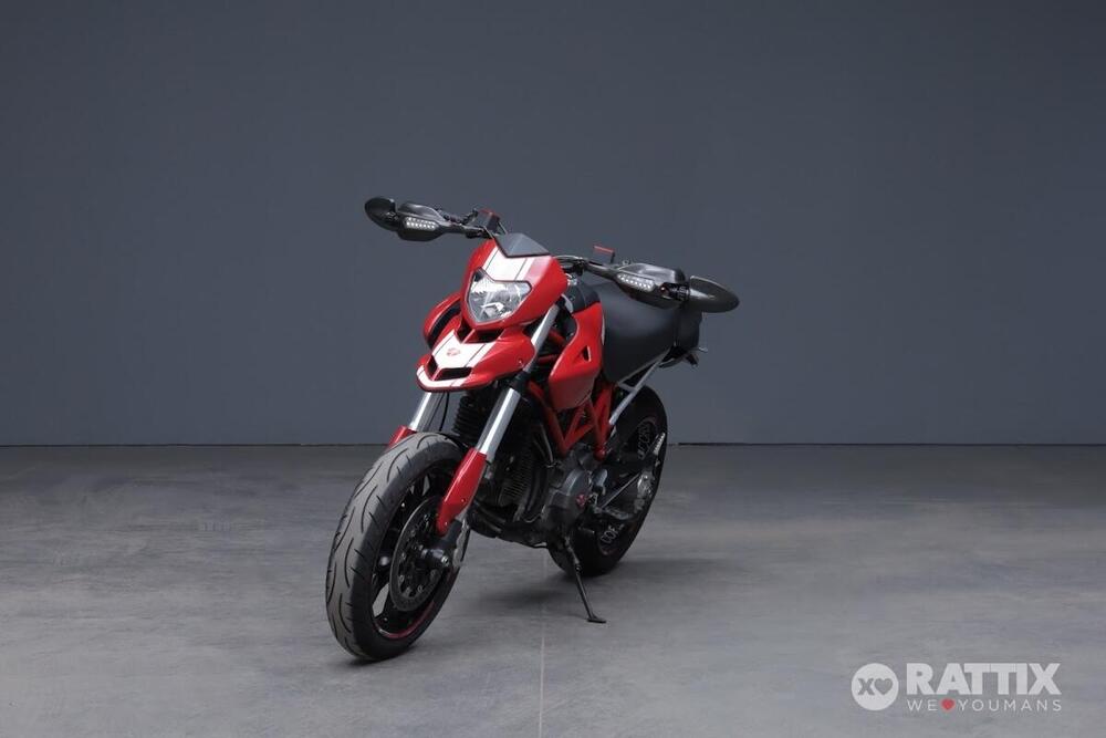Ducati Hypermotard 796 (2012) (2)