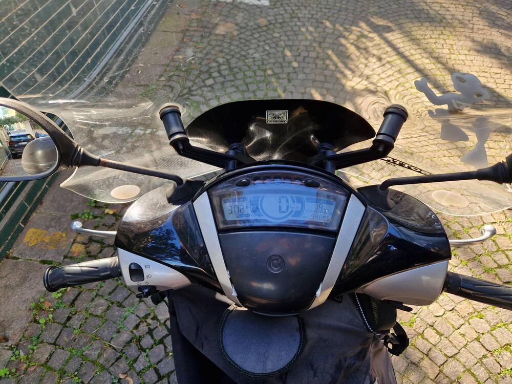 Yamaha Xenter 125 (2015 - 17) (4)