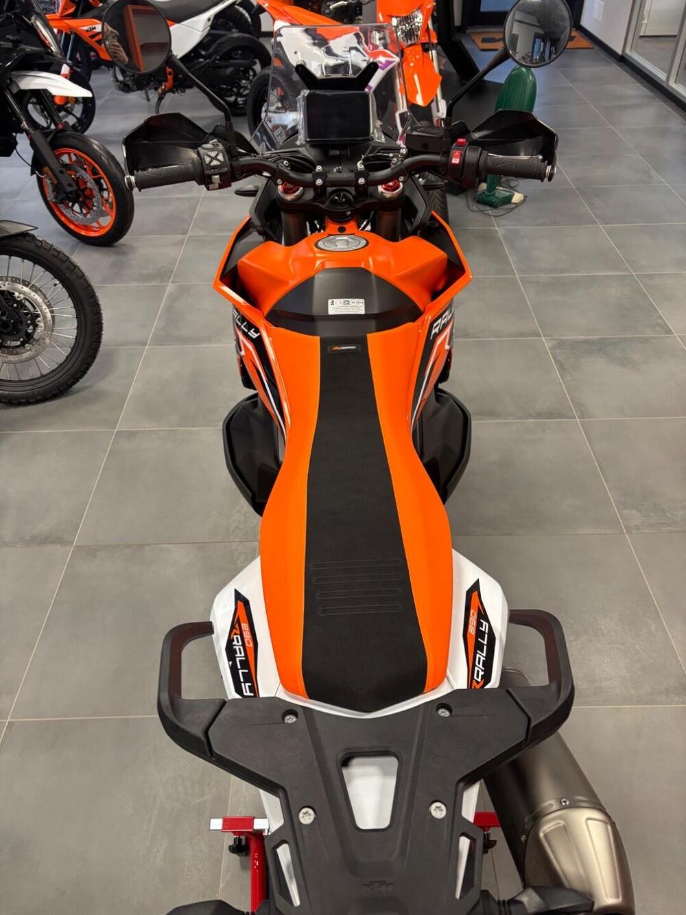 KTM 890 Adventure R Rally (2024 - 26) (7)