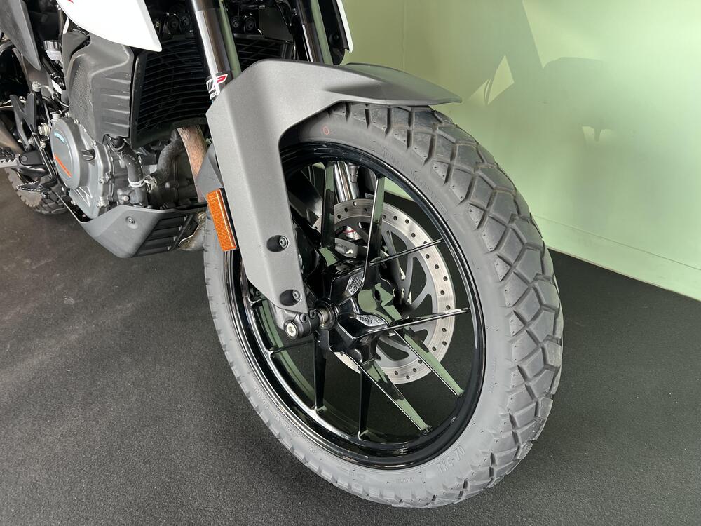 KTM 390 Adventure (2020) (17)