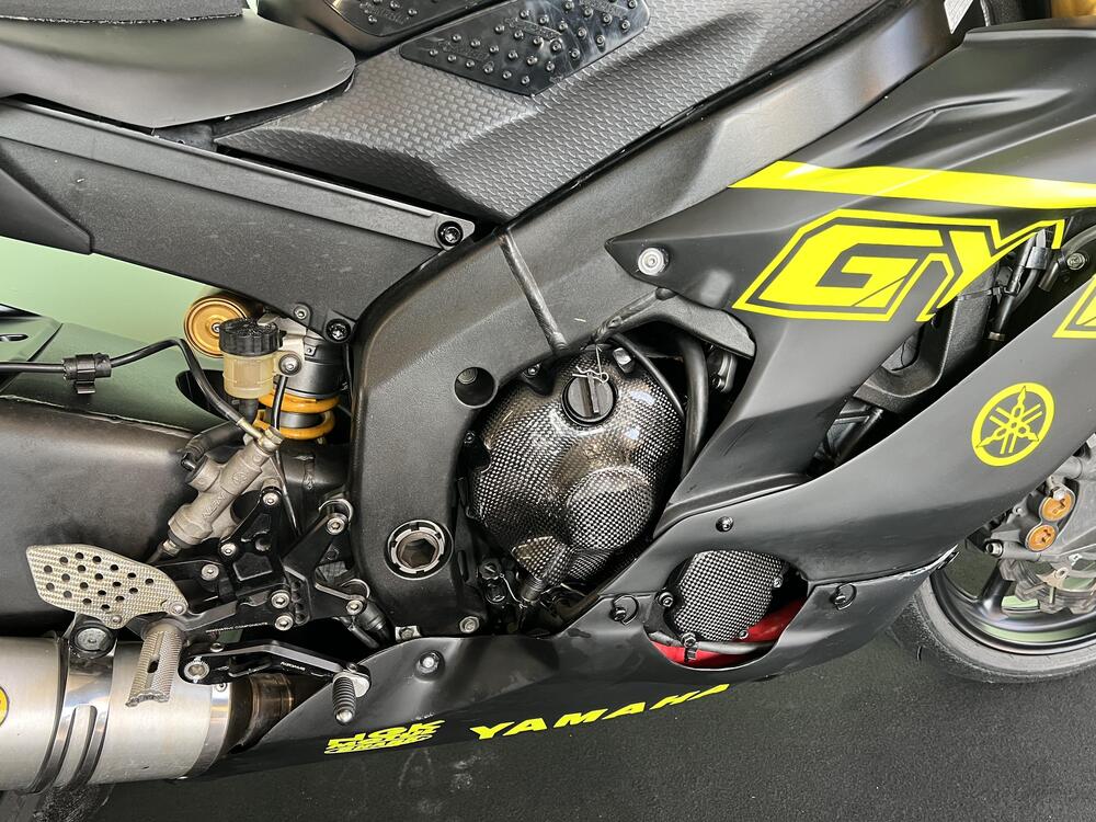 Yamaha YZF R6 (2006 - 07) (9)