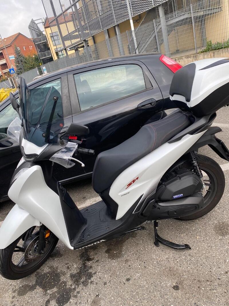 Honda SH 150i Sport (2024 - 25) (2)