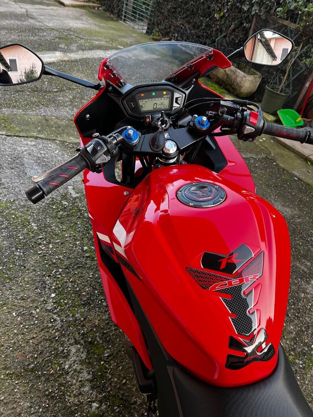 Honda CBR 500 R ABS (2017 - 18) (10)