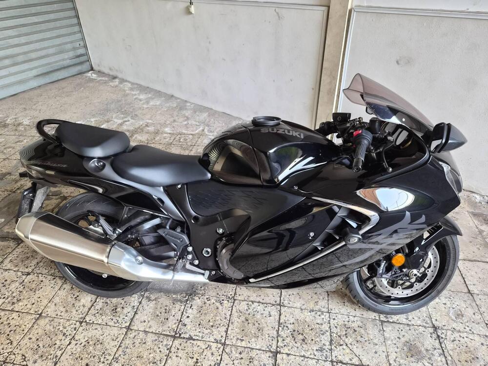 Suzuki GSX 1300 R Hayabusa (2021 - 24) (10)