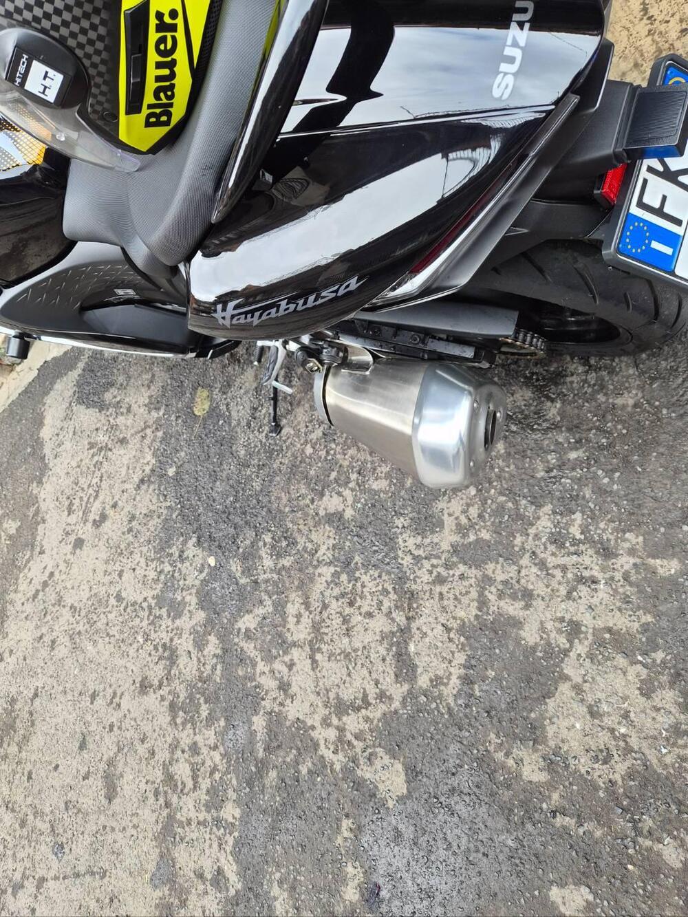 Suzuki GSX 1300 R Hayabusa (2021 - 24) (15)