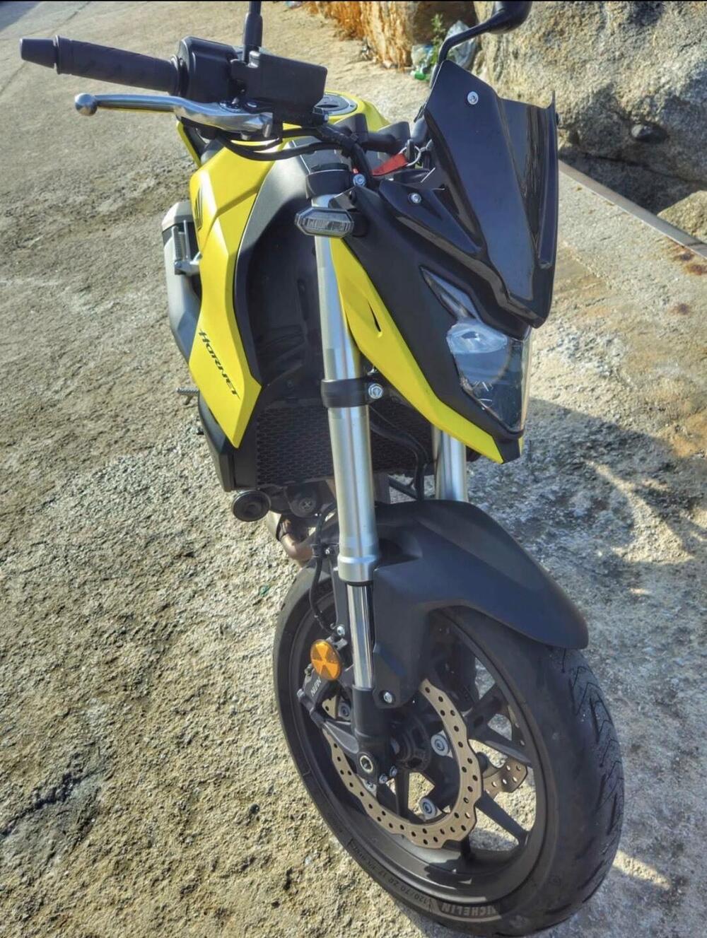 Honda CB 750 Hornet (2023 - 24) (4)