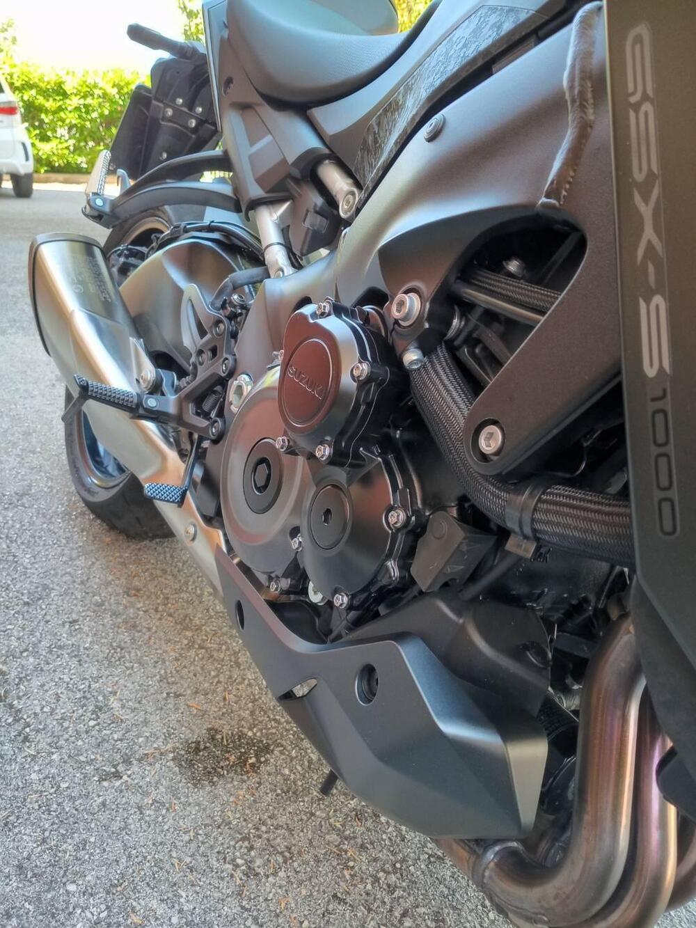 Suzuki GSX-S1000 (2021 - 25) (12)