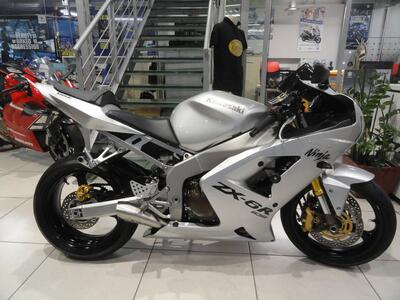 Kawasaki Ninja 636 ZX-6R (2003 - 04) usata