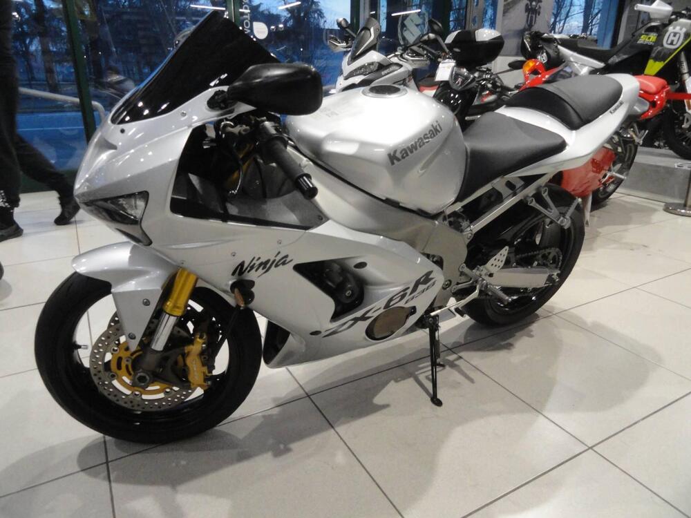 Kawasaki Ninja 636 ZX-6R (2003 - 04) (8)