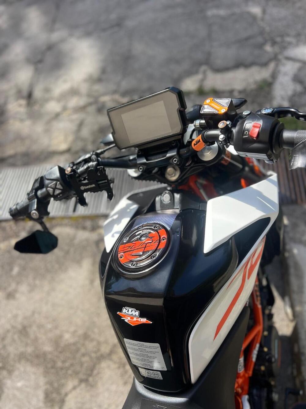 KTM 390 Duke (2021 - 23) (2)