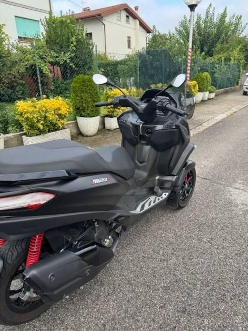 Piaggio MP3 400 Sport Hpe (2025 - 26) (4)