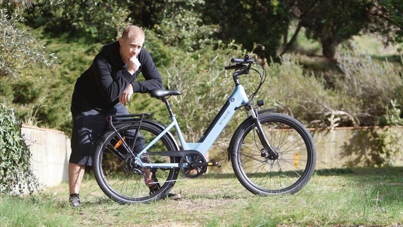 Una ebike completa a 899 euro? Abbiamo testato la ENGWE P275 SE e abbiamo scoperto che...