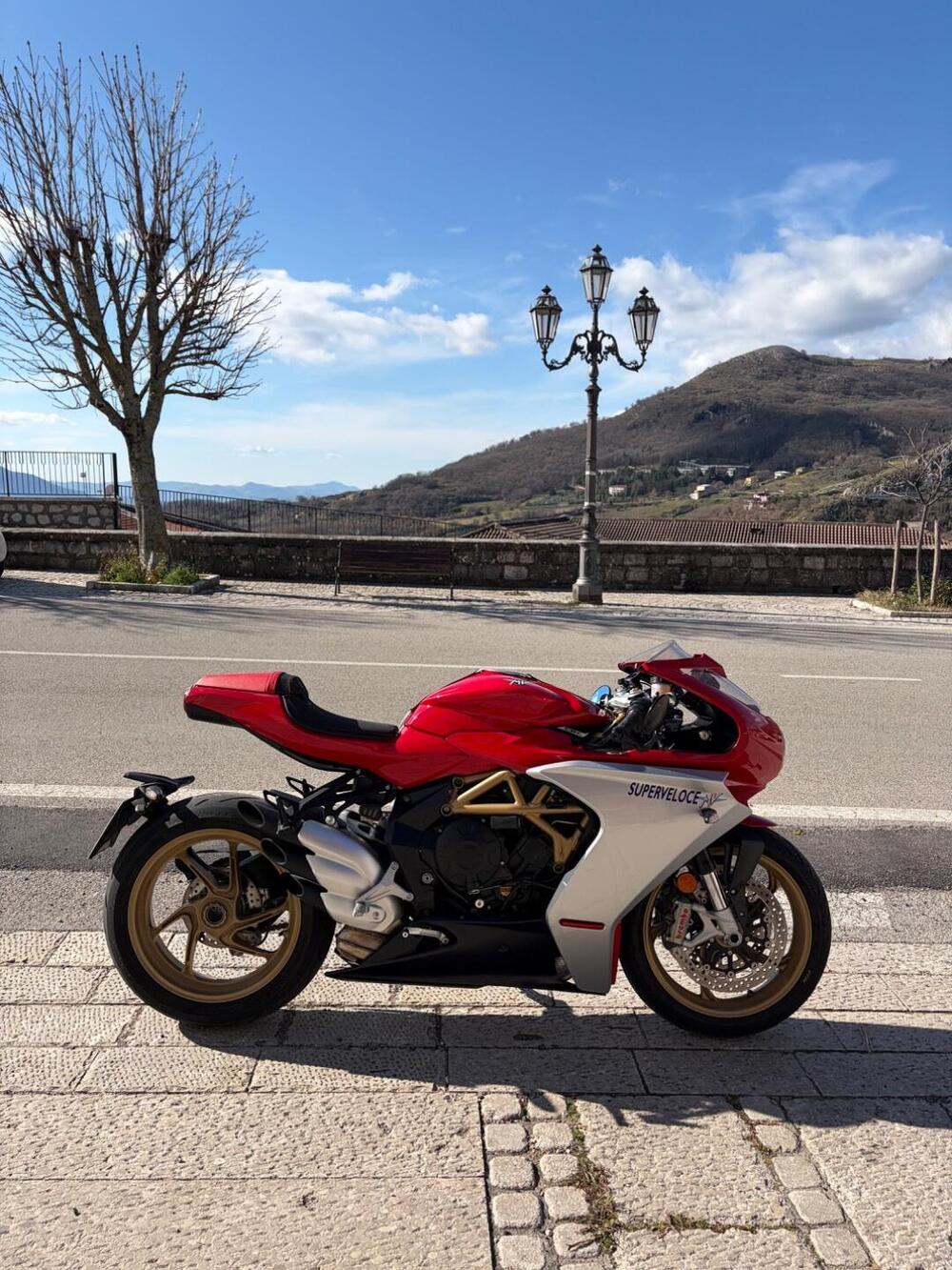MV Agusta Superveloce 800 (2021 - 25)
