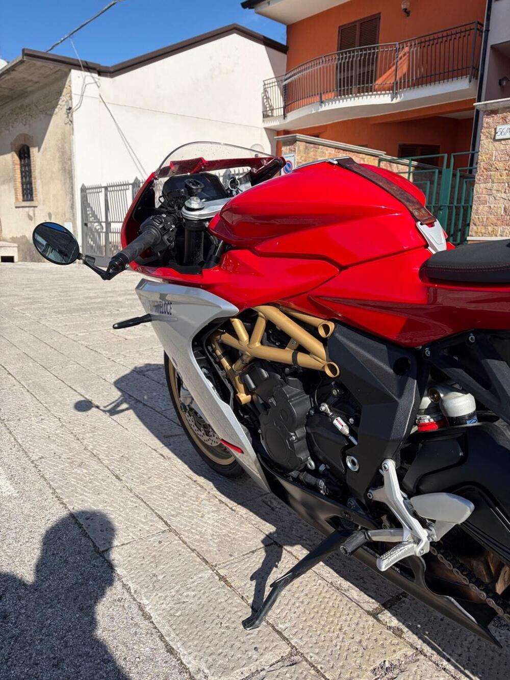 MV Agusta Superveloce 800 (2021 - 25) (9)
