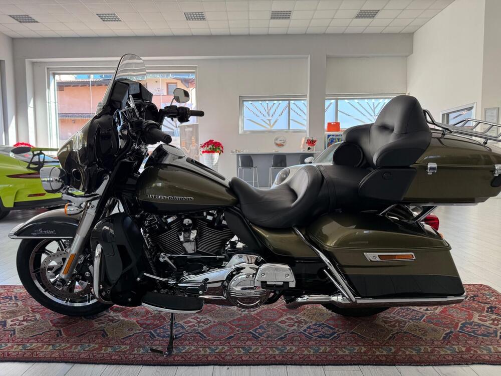 Harley-Davidson 107 Electra Glide Ultra Limited (2017 - 18) - FLHTK (3)