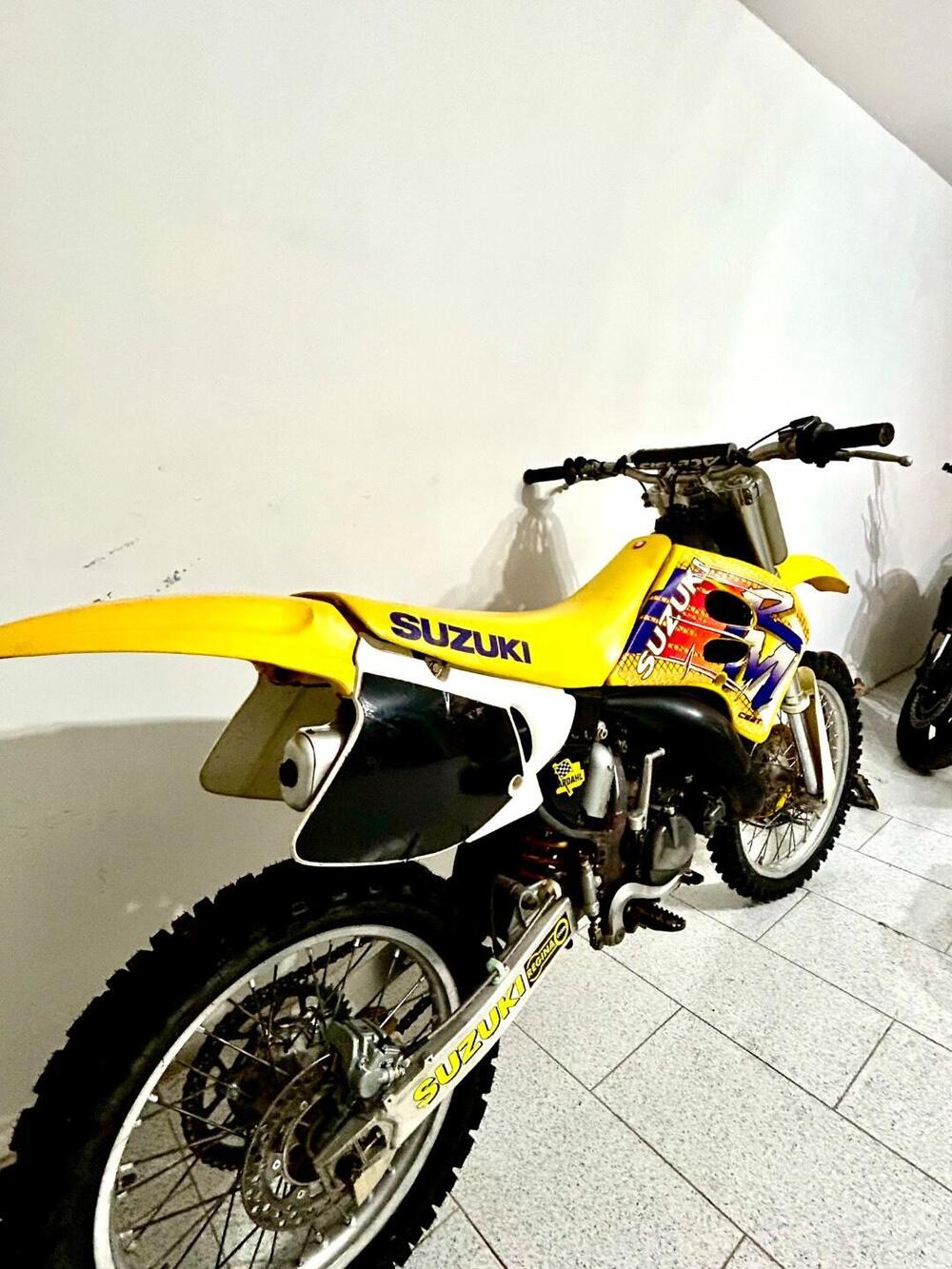 Suzuki RM 125 (1995 - 01) (3)