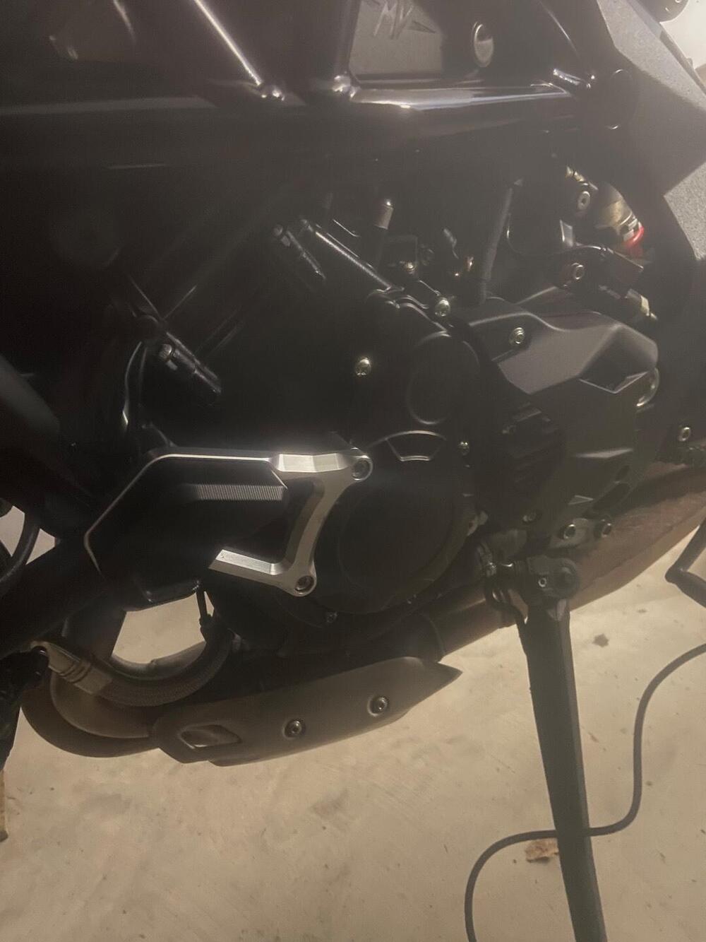 MV Agusta Brutale 800 R (2023 - 25) (8)