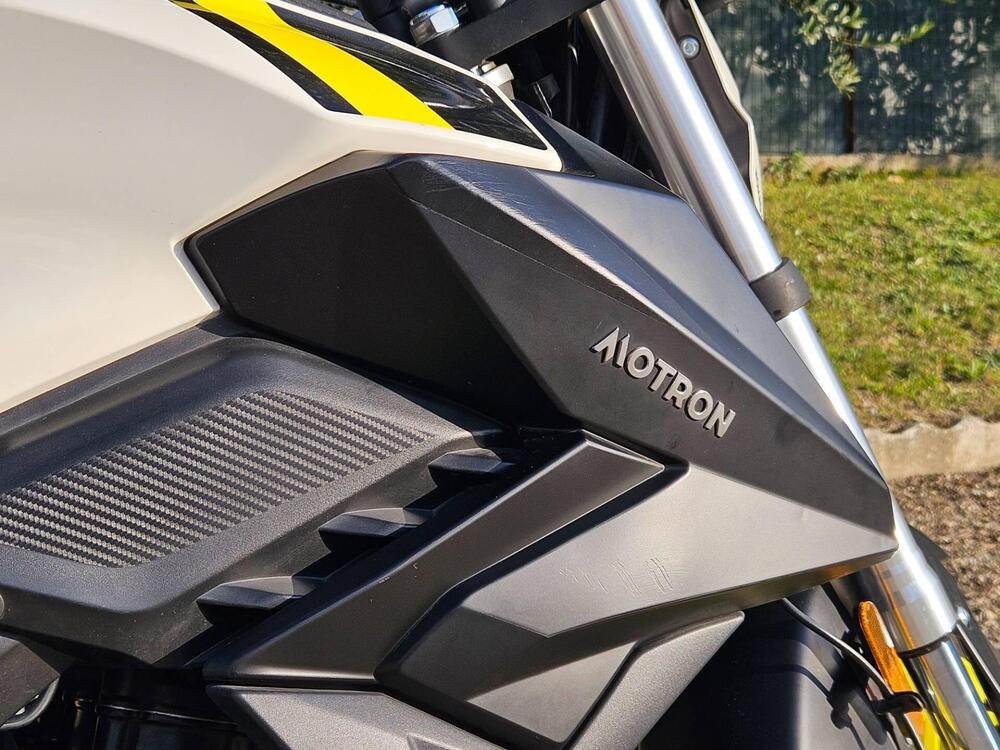 Motron Motorcycles Nomad 125 (2022 - 26) (9)