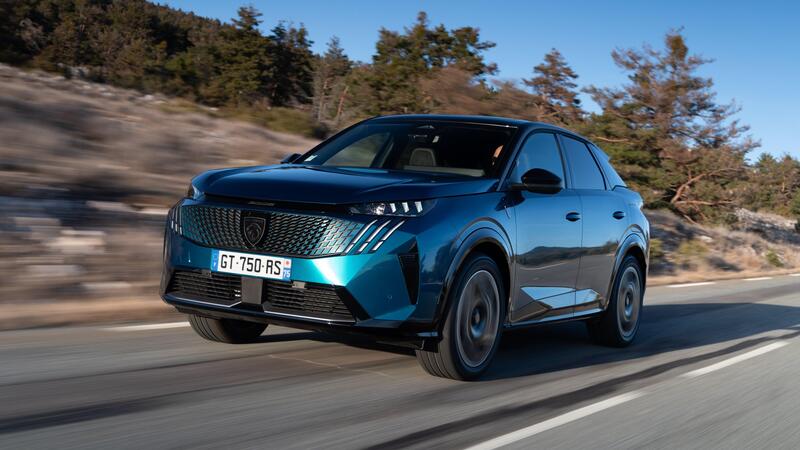 Stellantis, Peugeot tra ambizione e identit&agrave;, parla il CEO Favey: "Vogliamo puntare in alto, ma..."